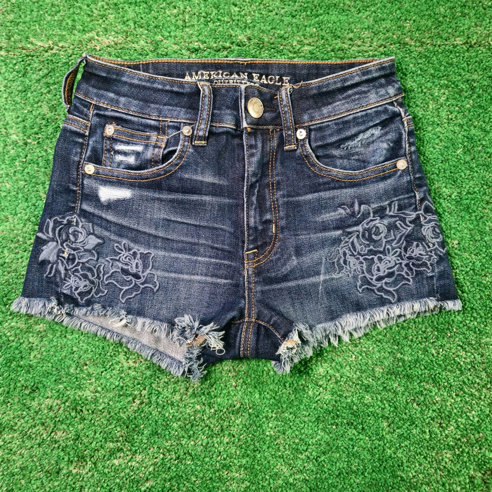 American Eagle Next Level Stretch Distressed Hi Rise Shortie Floral Shorts Sz 2